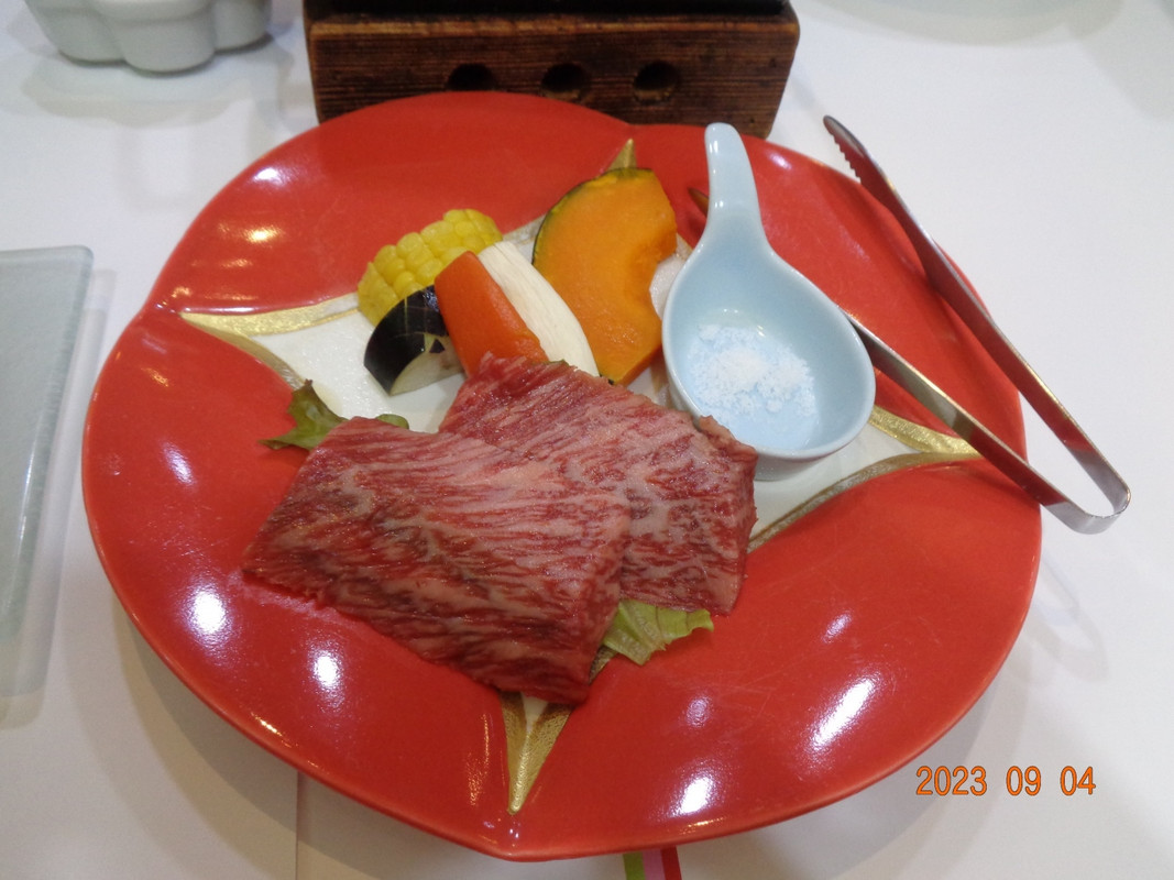 この牛肉は柔らかくて上手かったです。