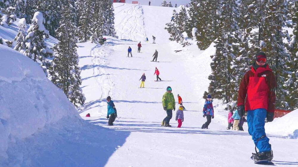 スノー スポーツとスキー