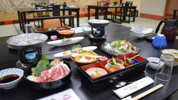 食事・飲み物 / 1