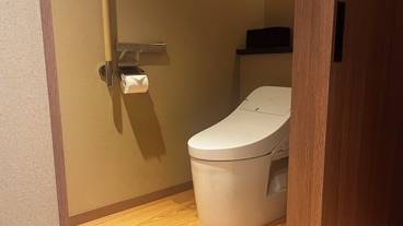 客室トイレ一例 / 6