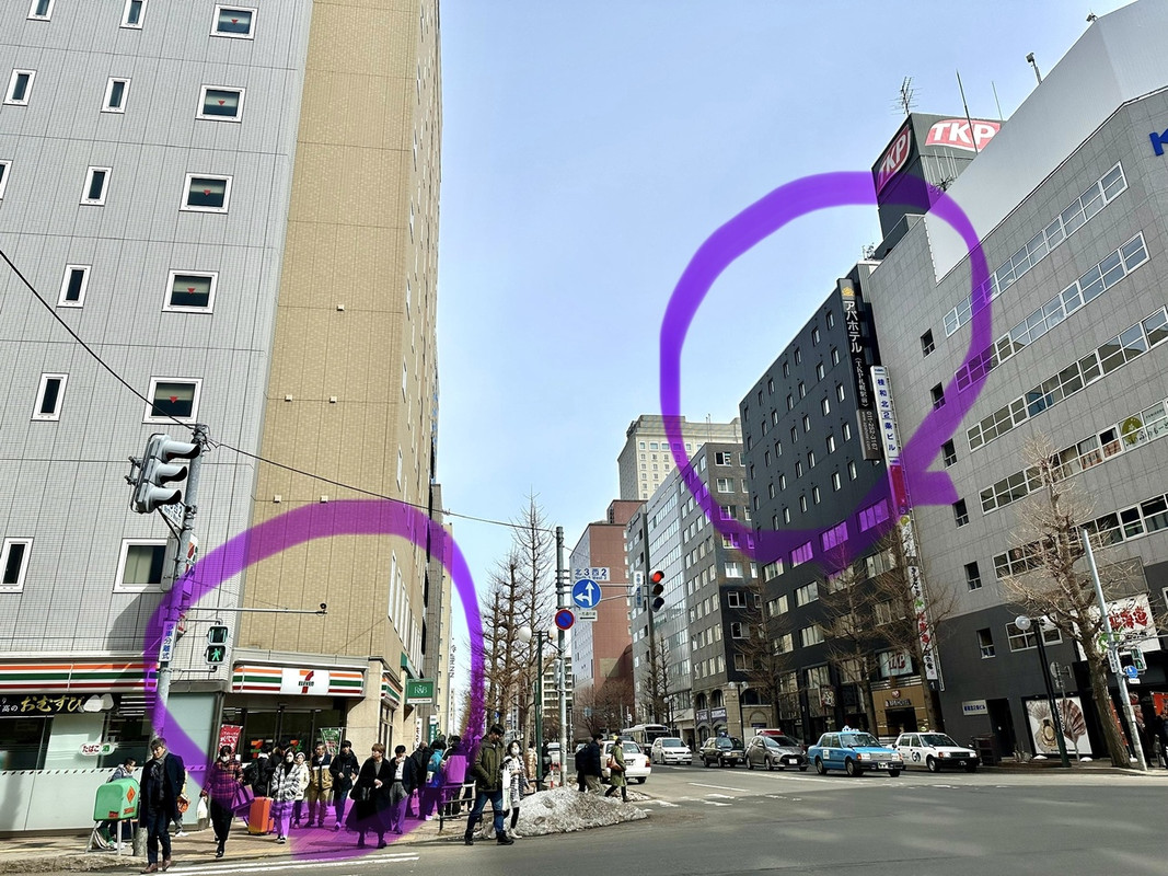 セブンイレブンはホテルの前