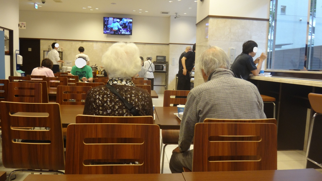 朝食会場