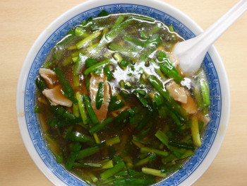 「しせん家」料理 601111 とろみニララーメン（\720税込み）