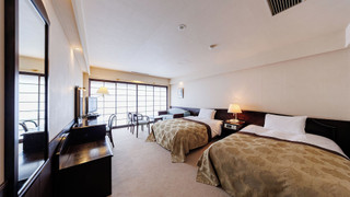 ツインベッドルーム＋和室8畳 禁煙