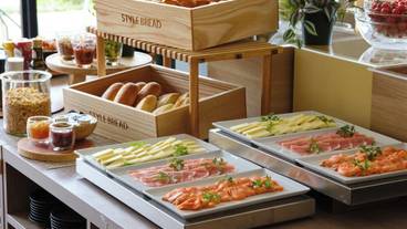 朝食ビュッフェ / 9