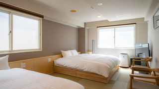 スーペリア 4 人部屋 専用バスルーム