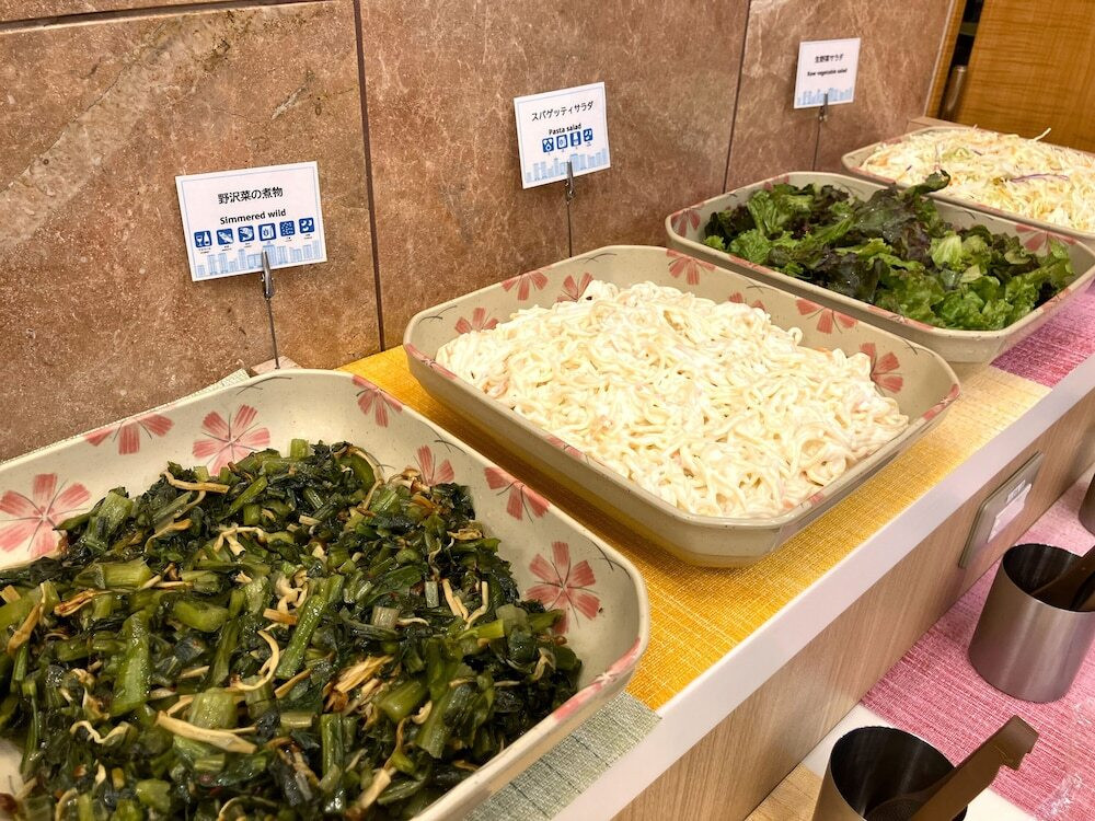 朝食
