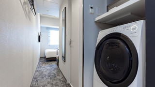Moderate Semi-Double Room for 2 people / Washer-Dryer