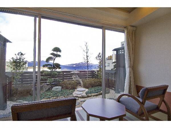 デラックス和室10畳① / 2