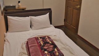 エコノミー ダブルルーム ダブルベッド 1 台