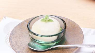 食事・飲み物 / 14