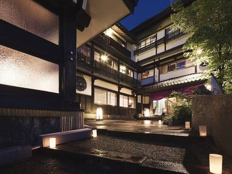 深山荘 高見屋 / 1