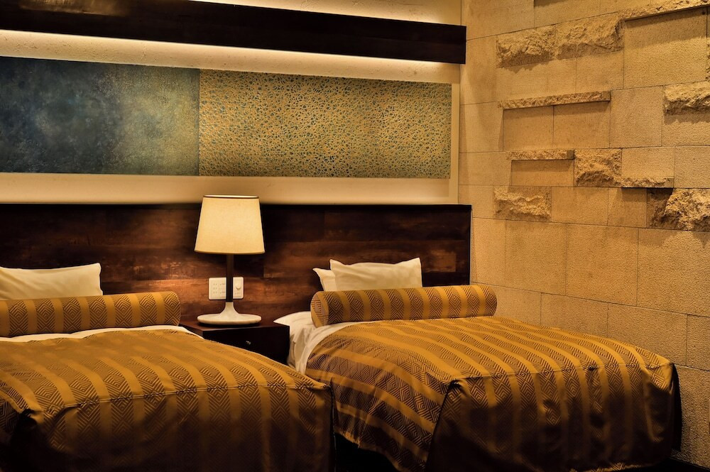 世界ジオパーク伊豆　繭二梁（セカイジオパークイズ　マユフタハリ） / 6