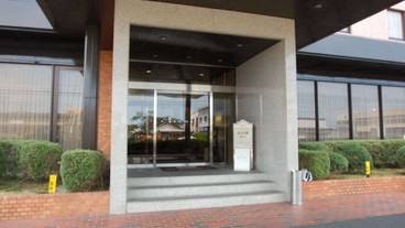 施設の入り口 / 40