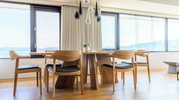 客室内のダイニングエリア / 38