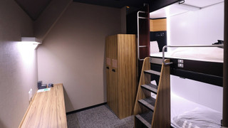 女性専用ツインキャビン(上段・下段)