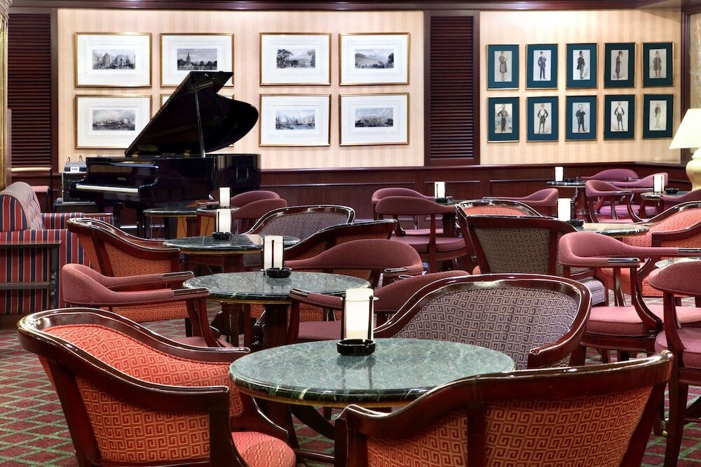 大都会らしさあふれる洗練されたデザインのホテル4242680