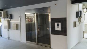 施設の入り口 / 5