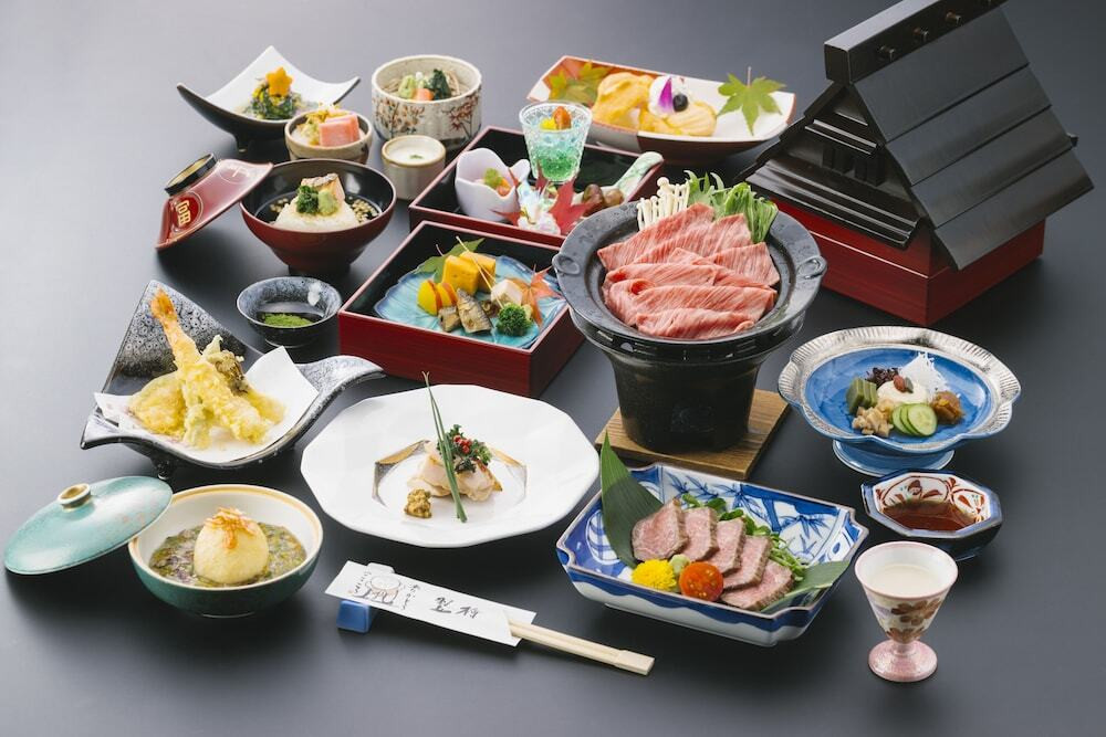 レストラン