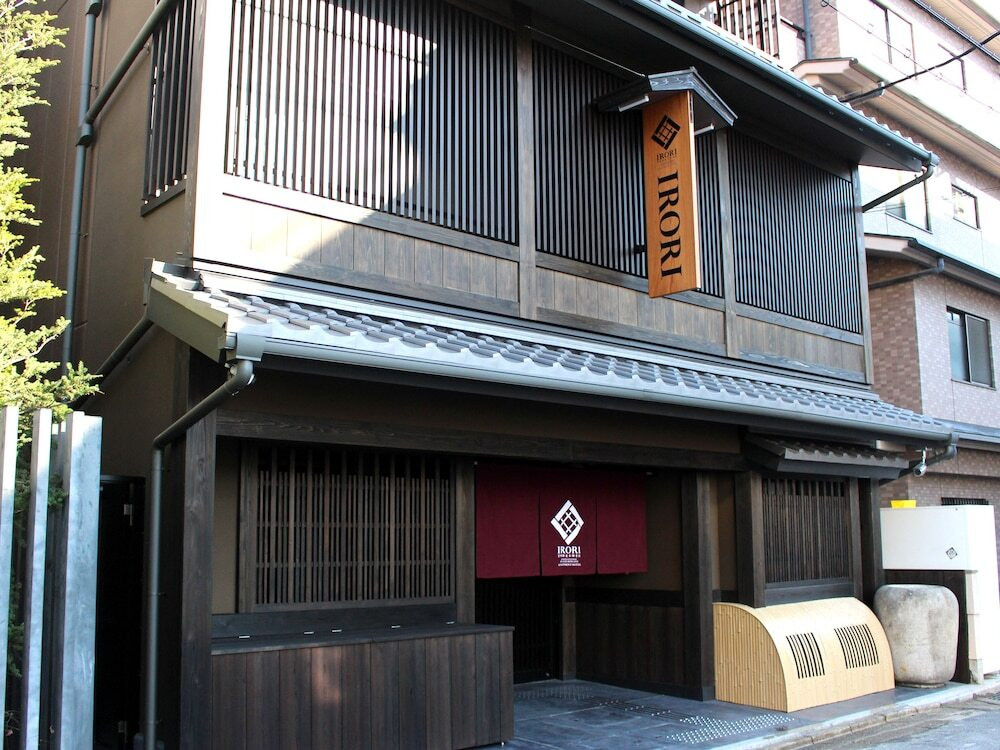 施設の正面