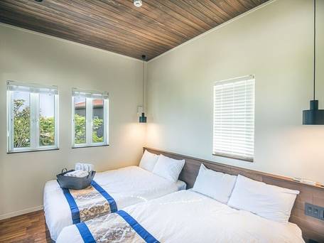 MAEDA BEACH HOTEL / 5