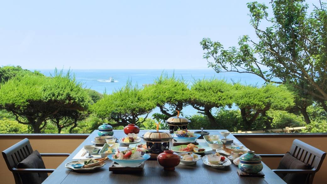 きらめく朝の海とともに
ほっこり優しい和の朝食 / 1
