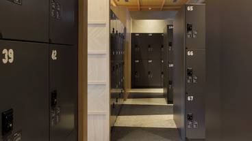 ロッカールーム / 13