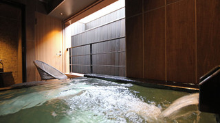 スイート　スパバス付 禁煙