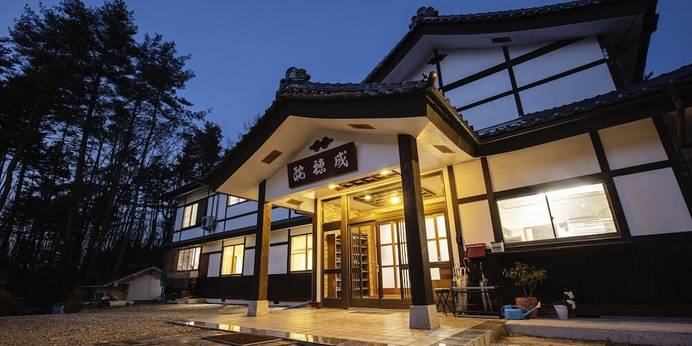 金剛寺宿坊 成穂院（長野県 民宿） / 1