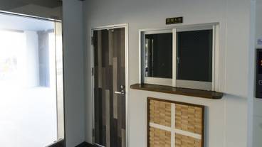 内部エントランス / 2