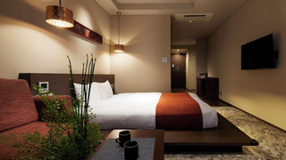 コンフォート ツインルーム クイーンベッド 1 台ソファーベッド付き 禁煙 冷蔵庫