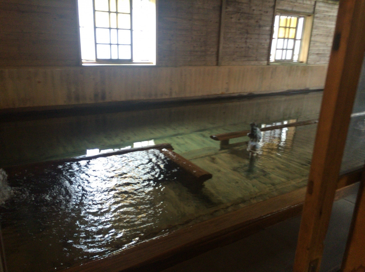 夕・朝食は部屋食！歴史を感じる総檜風呂の温泉が自慢4021301