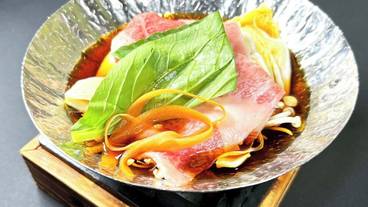 食事・飲み物 / 12