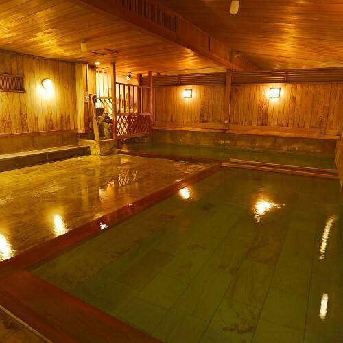 檜の大浴場「薬師の湯」 / 4