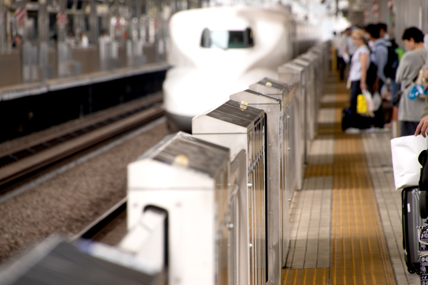 新幹線 駅到着