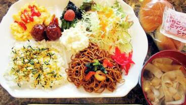 朝食 / 9