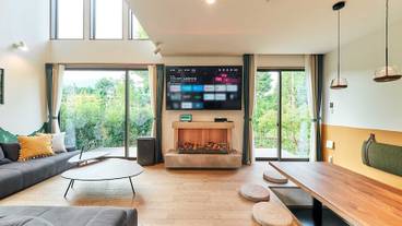 南館客室 リビング一例 / 13