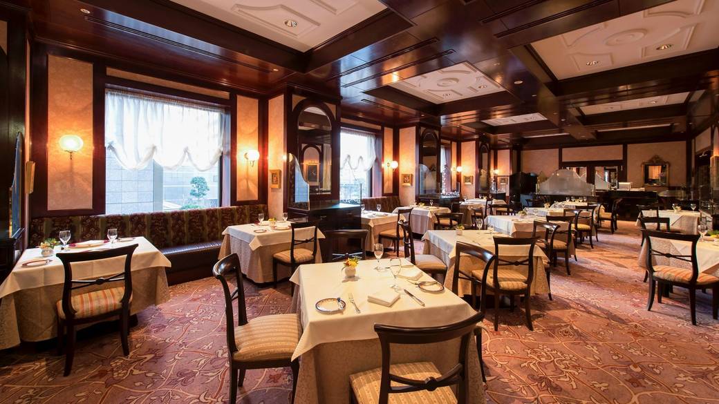 好みのスタイルで
記念日ディナーを / 2