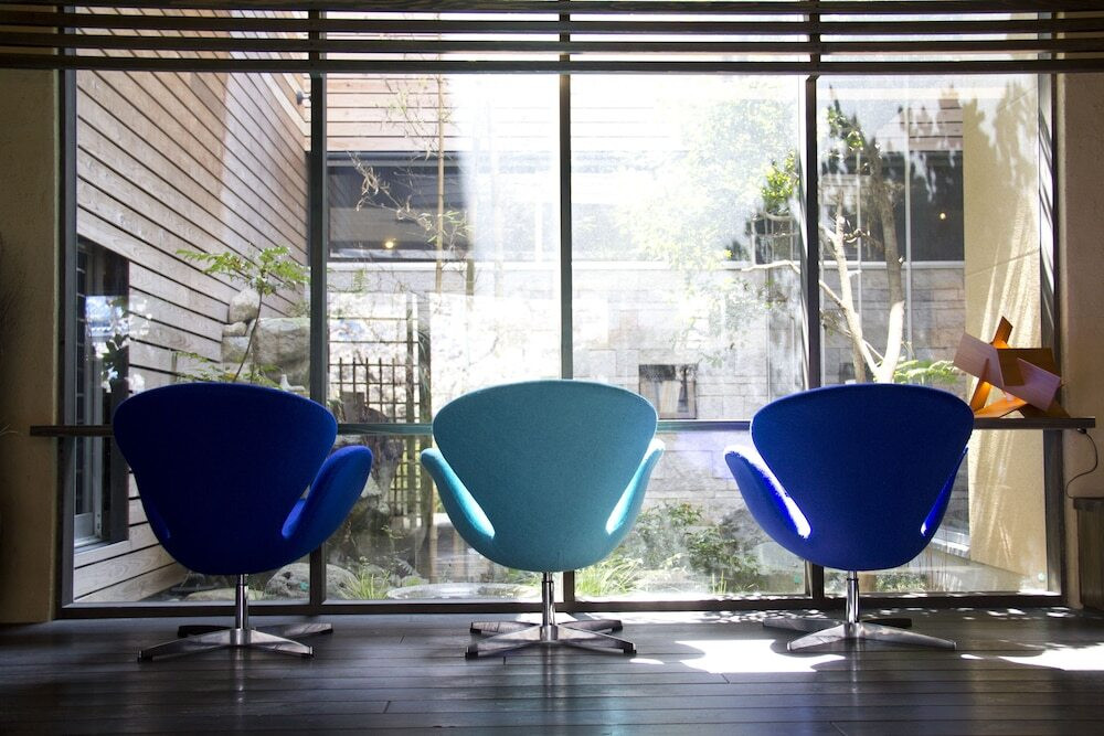 ロビーラウンジ