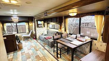 トレーラーサイト一例① / 6