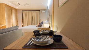 客室内のダイニングエリア / 12