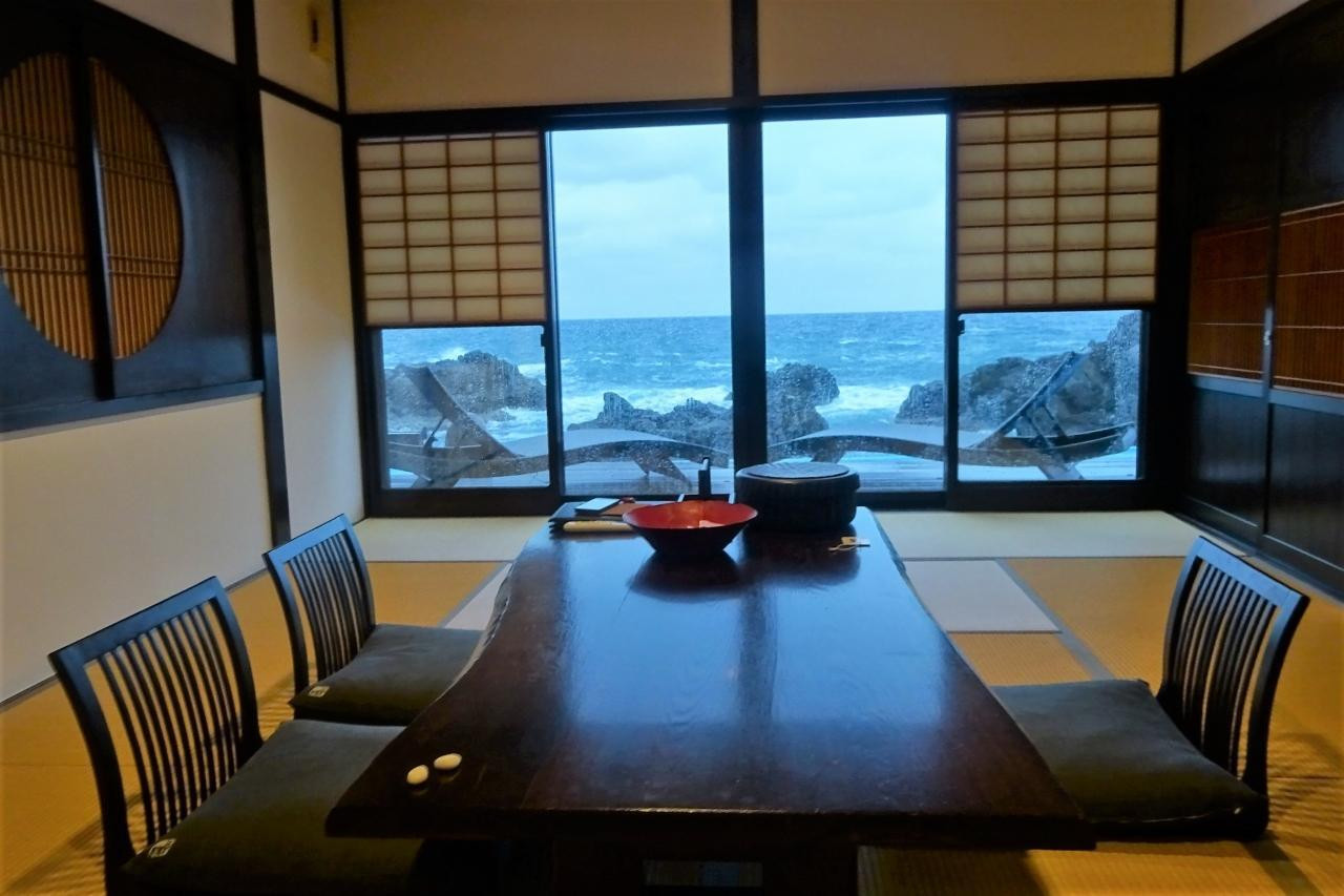 8.  ランプの宿（石川）4086638