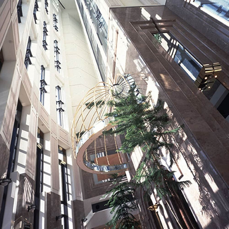 チェックイン / チェックアウト キオスク