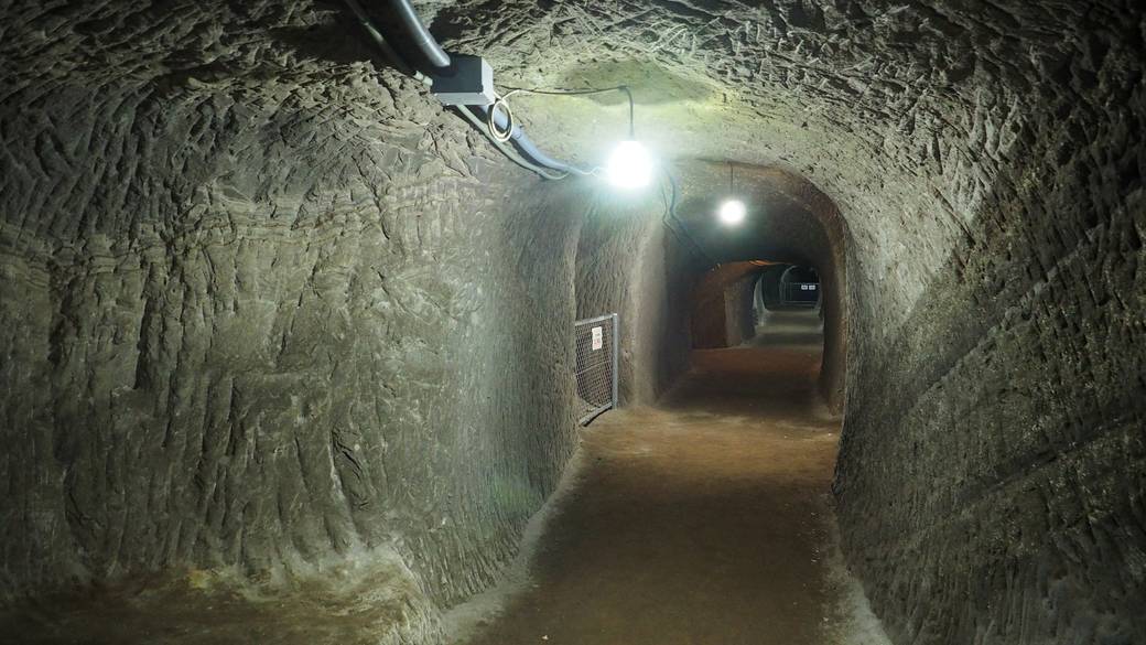 館山の史跡を巡る
歴史遺構 / 2