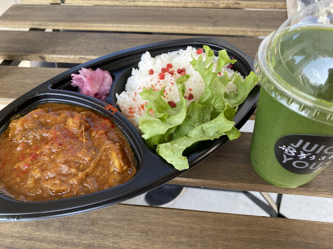 カレーとスムージー