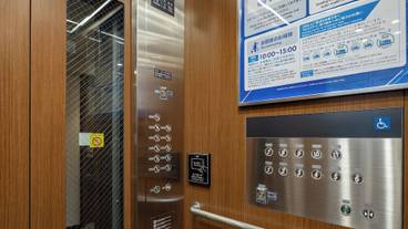 エレベーター / 3