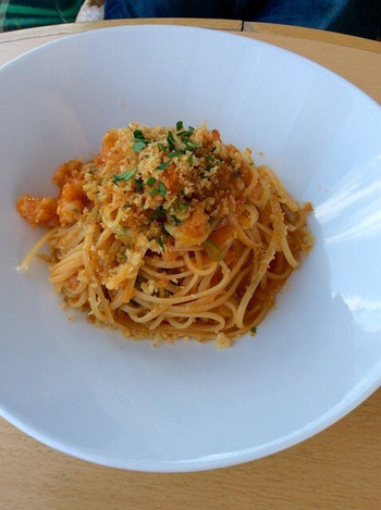 「カフェ イ・ルンガ」料理 917558 エビとトマトソースのパスタ