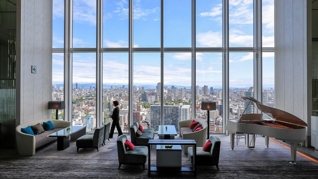 両親に大阪の夜景をプレゼント！あべのハルカスで叶える天空の宿泊体験3527431