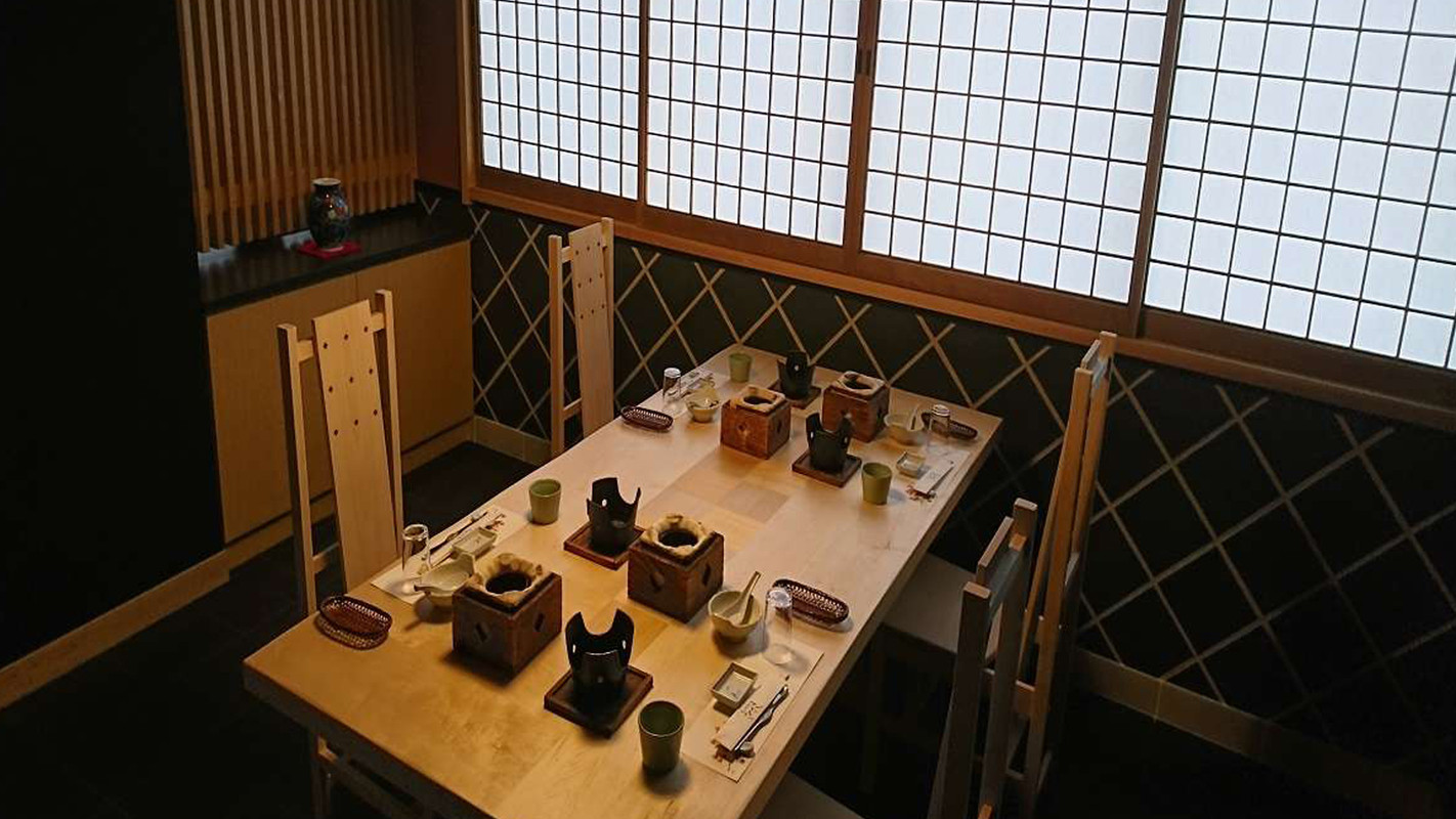 食事処「ゆかたダイニング鶴亀」