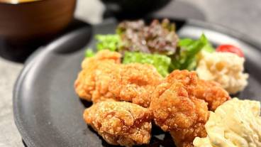 食事・飲み物 / 3